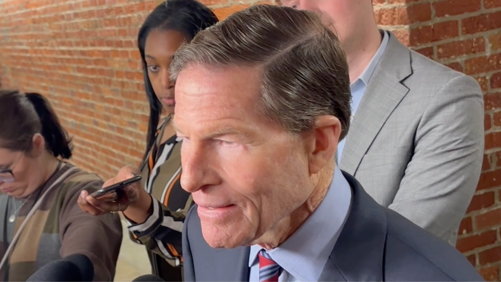 Sen. Blumenthal Expresses Concern for Iranian Protesters