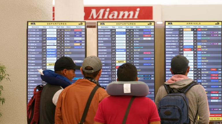 Dressing Better to Fix Bad Flights? The U.S. Government Thinks So