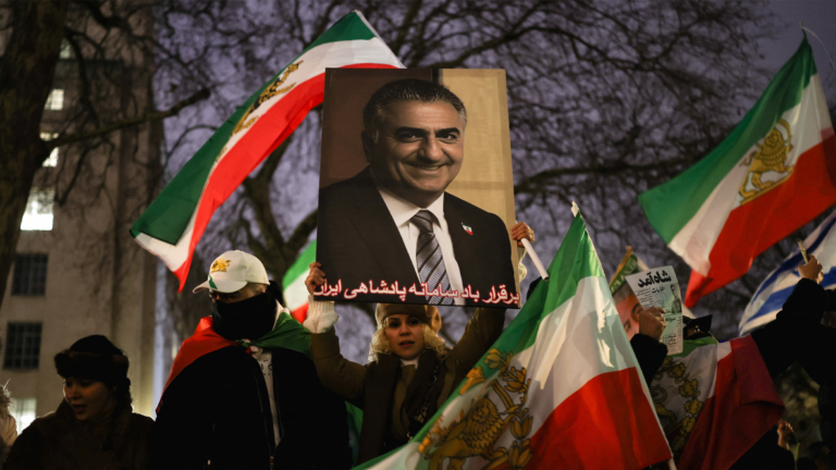 Exiled Shah’s Son Pushes to Lead Iran Protests