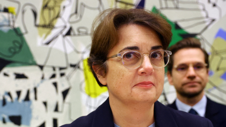 Louvre Chief Quits as Museum Faces Security and Fraud Scrutiny