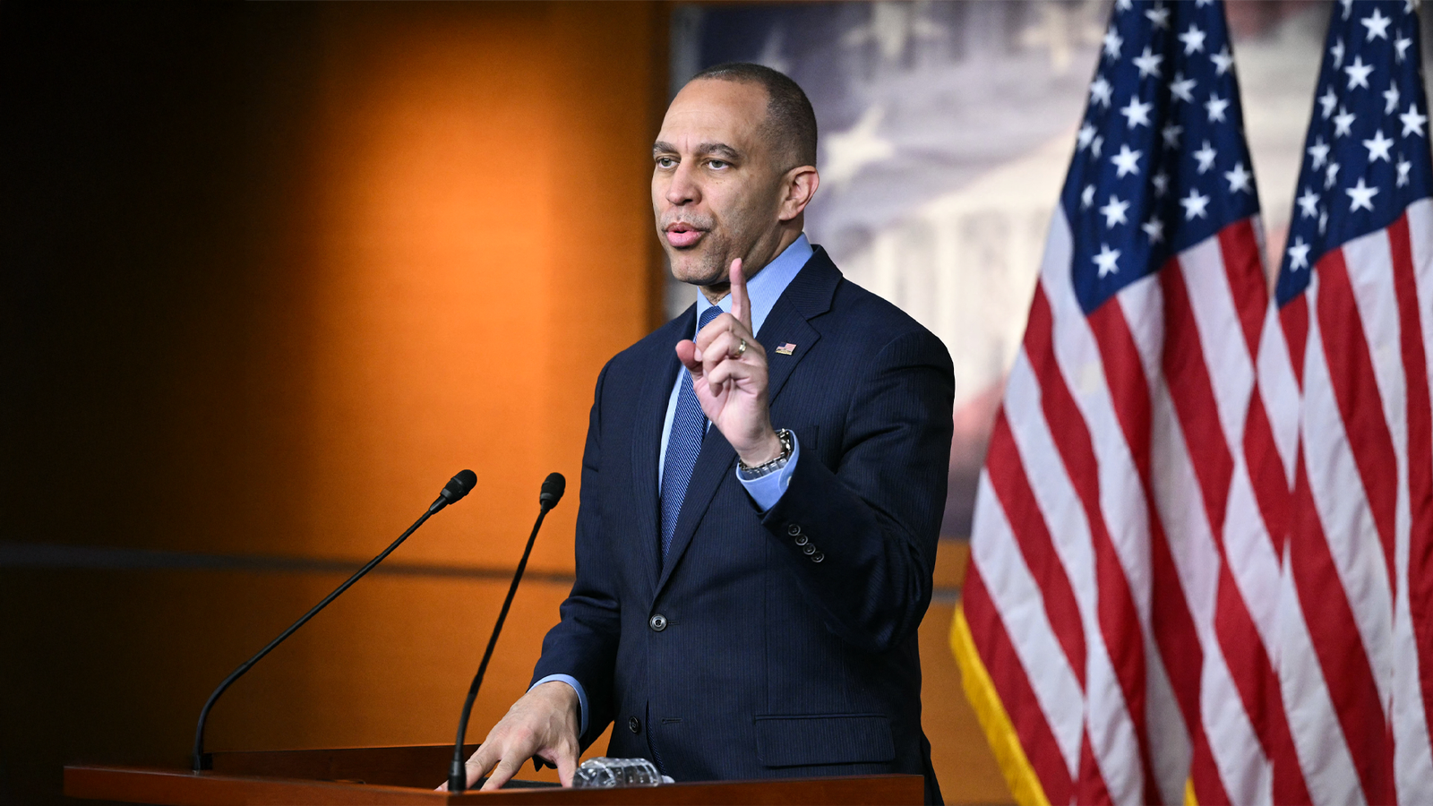 Jeffries Warns Against Iran Regime Change War