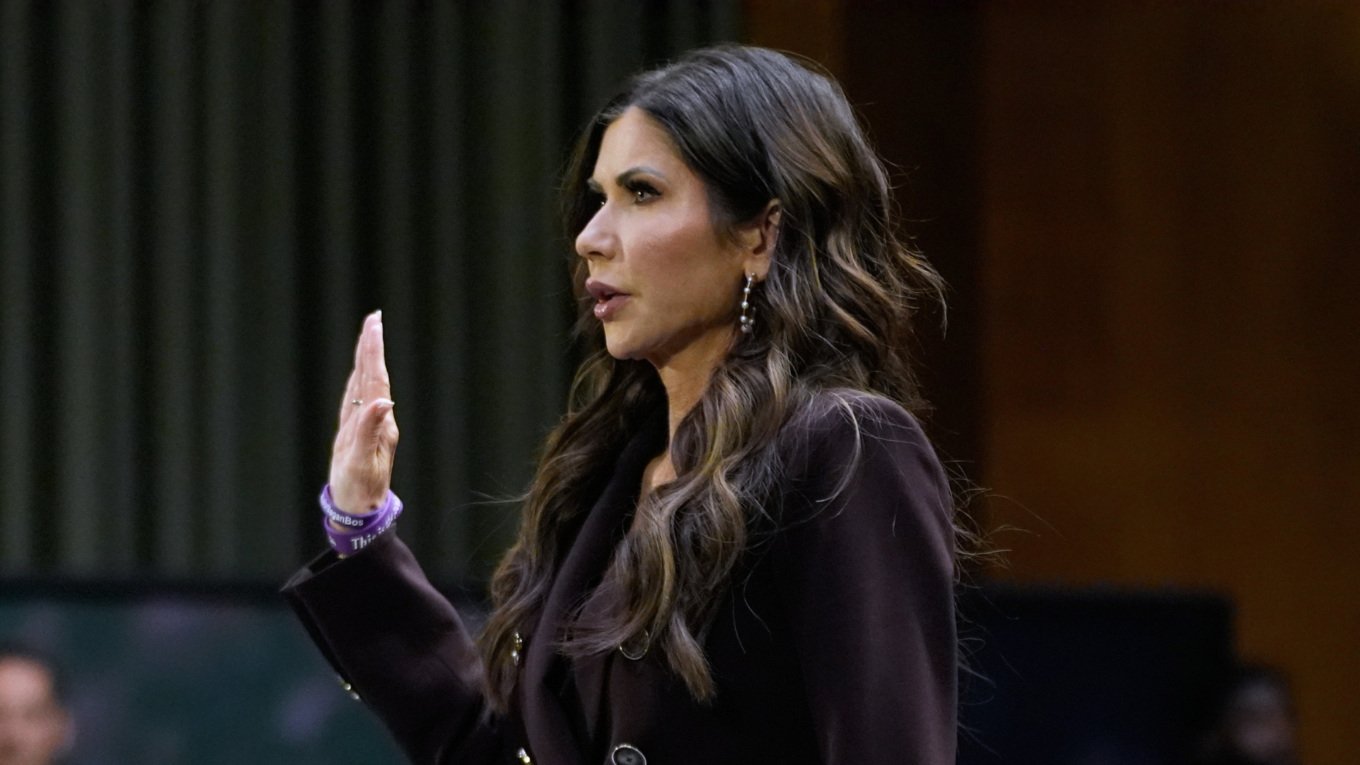 Trump Removes Noem as DHS Secretary